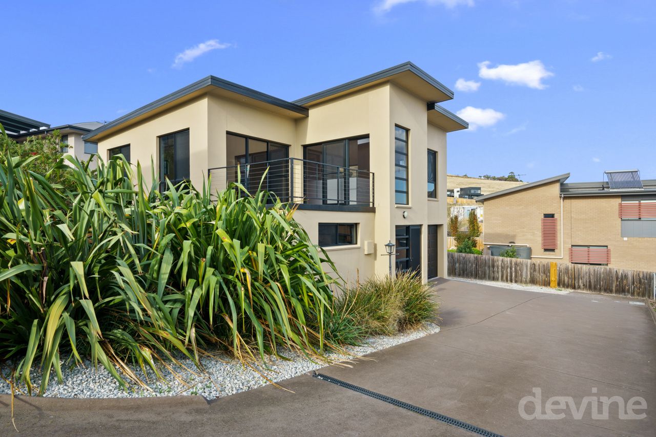 2/10 Skala Road, Tranmere TAS 7018, Image 0