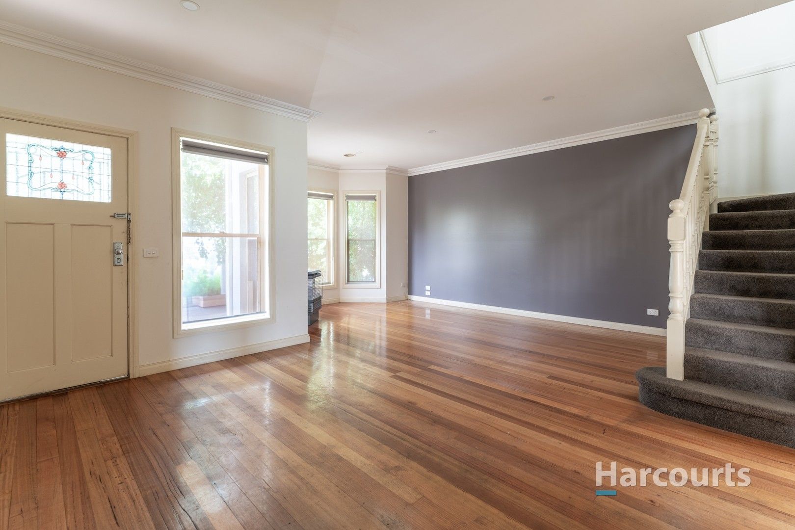 4 bedrooms Townhouse in 19 Meadowview Way CAIRNLEA VIC, 3023