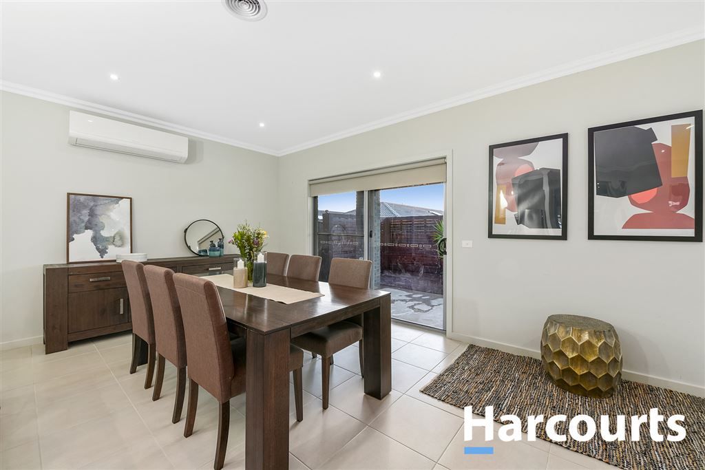 41 Merritt Avenue, Cranbourne West VIC 3977, Image 2