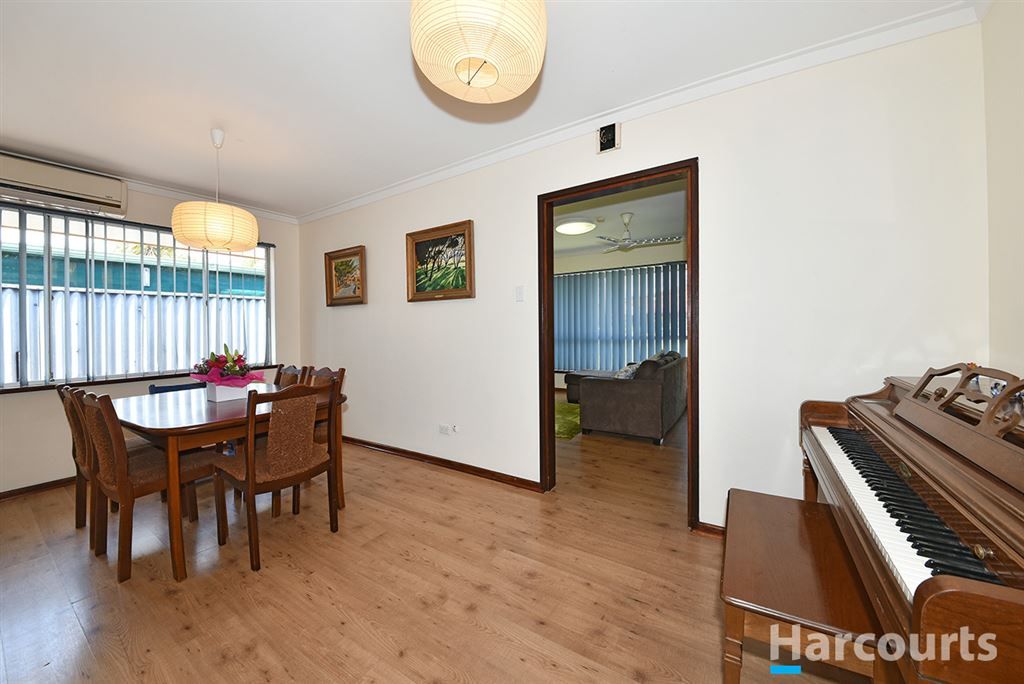 4 Woonan Street, Wanneroo WA 6065, Image 2