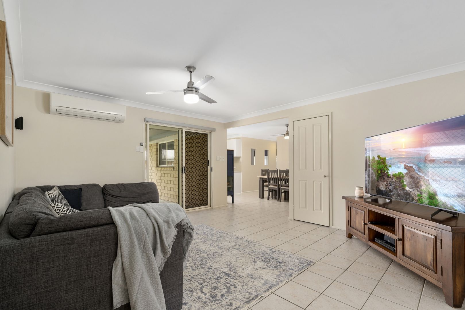 14 Aberfoyle Drive, Deception Bay QLD 4508, Image 2