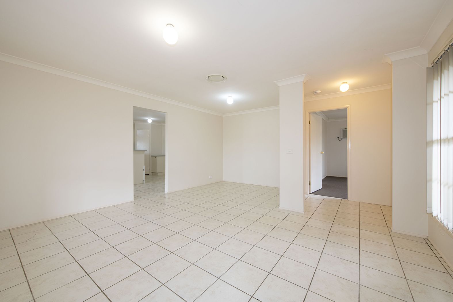 49 Waringa Crescent, Glenmore Park NSW 2745, Image 2