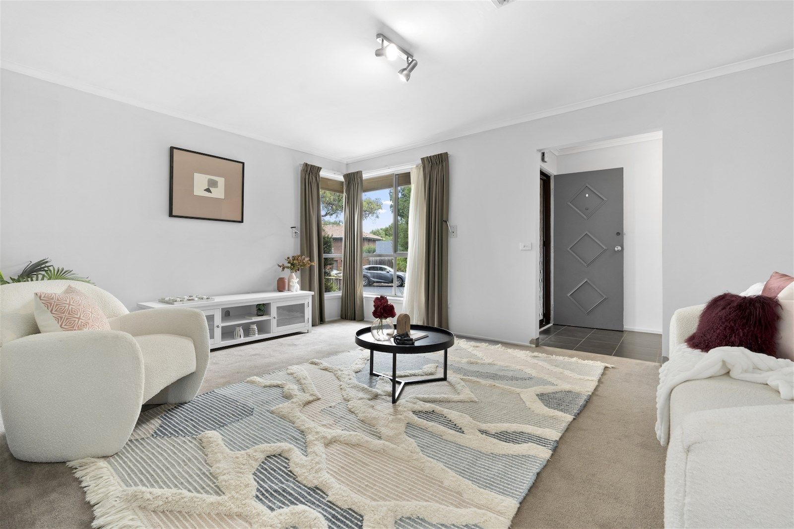 21 Blamey Ave, Mill Park VIC 3082, Image 2