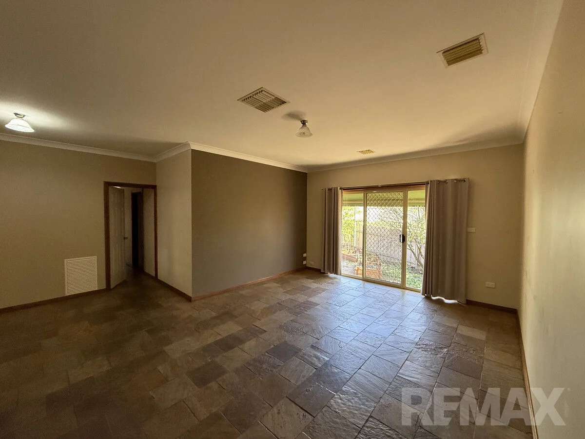 Additional image 12 of 6 Minya Place, Glenfield Park NSW 2650