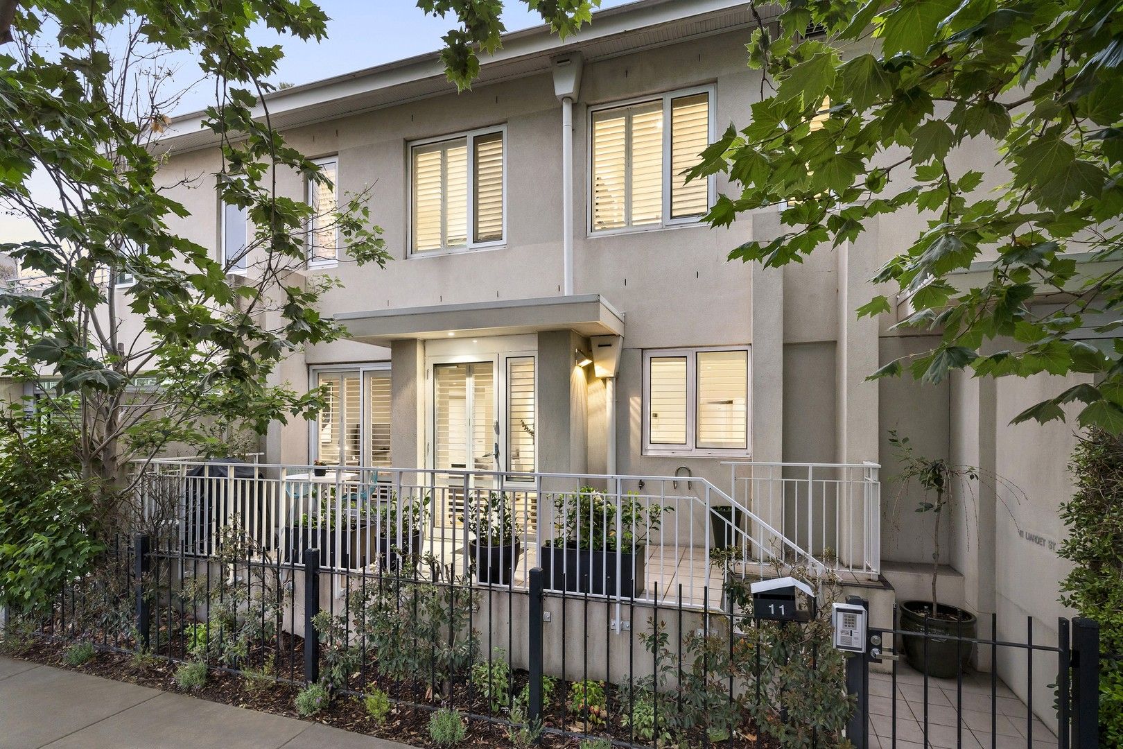2 bedrooms Apartment / Unit / Flat in 11 Liardet Street PORT MELBOURNE VIC, 3207