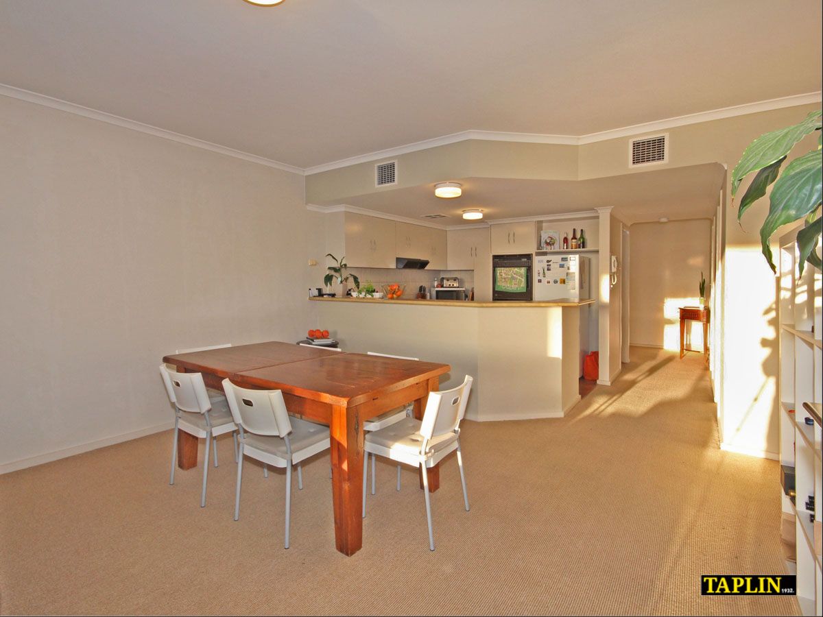 8/18 South Esplanade, Glenelg SA 5045, Image 2