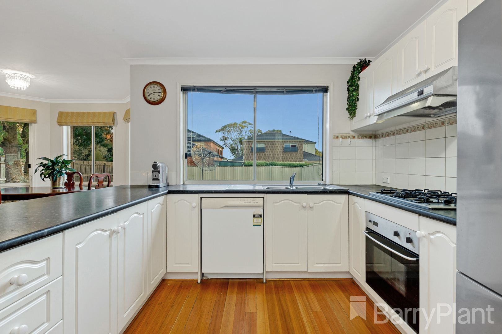 6 Oakden Drive, Bundoora VIC 3083, Image 2