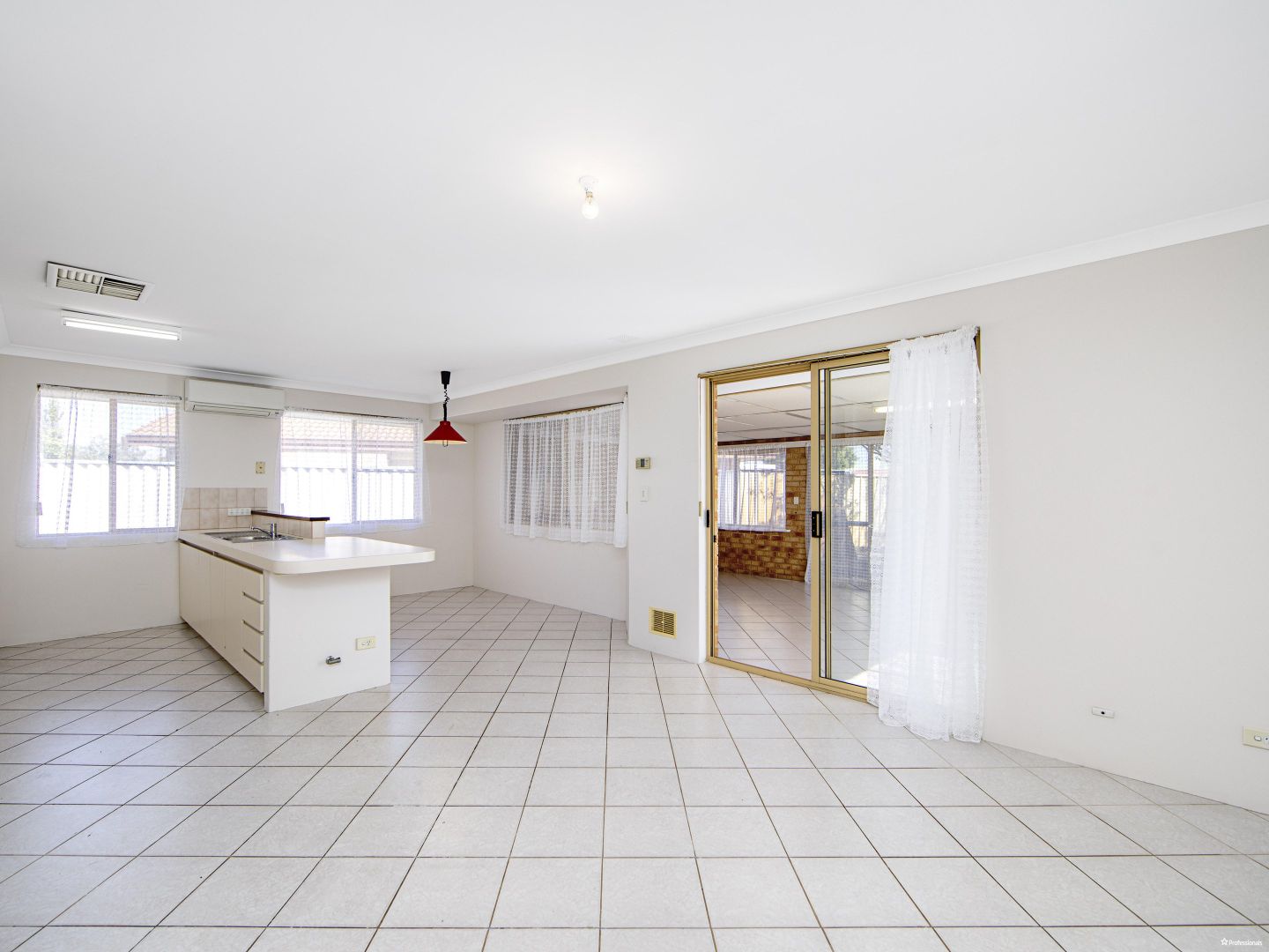 12 Marble Place, Forrestfield WA 6058, Image 1