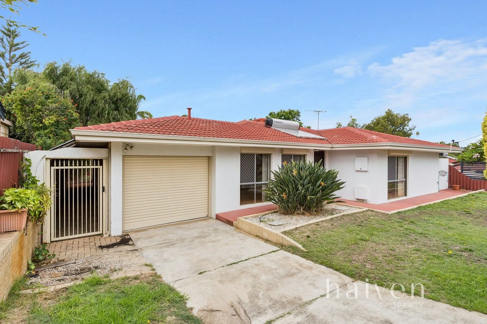 42 Dotterel Way, Yangebup WA 6164