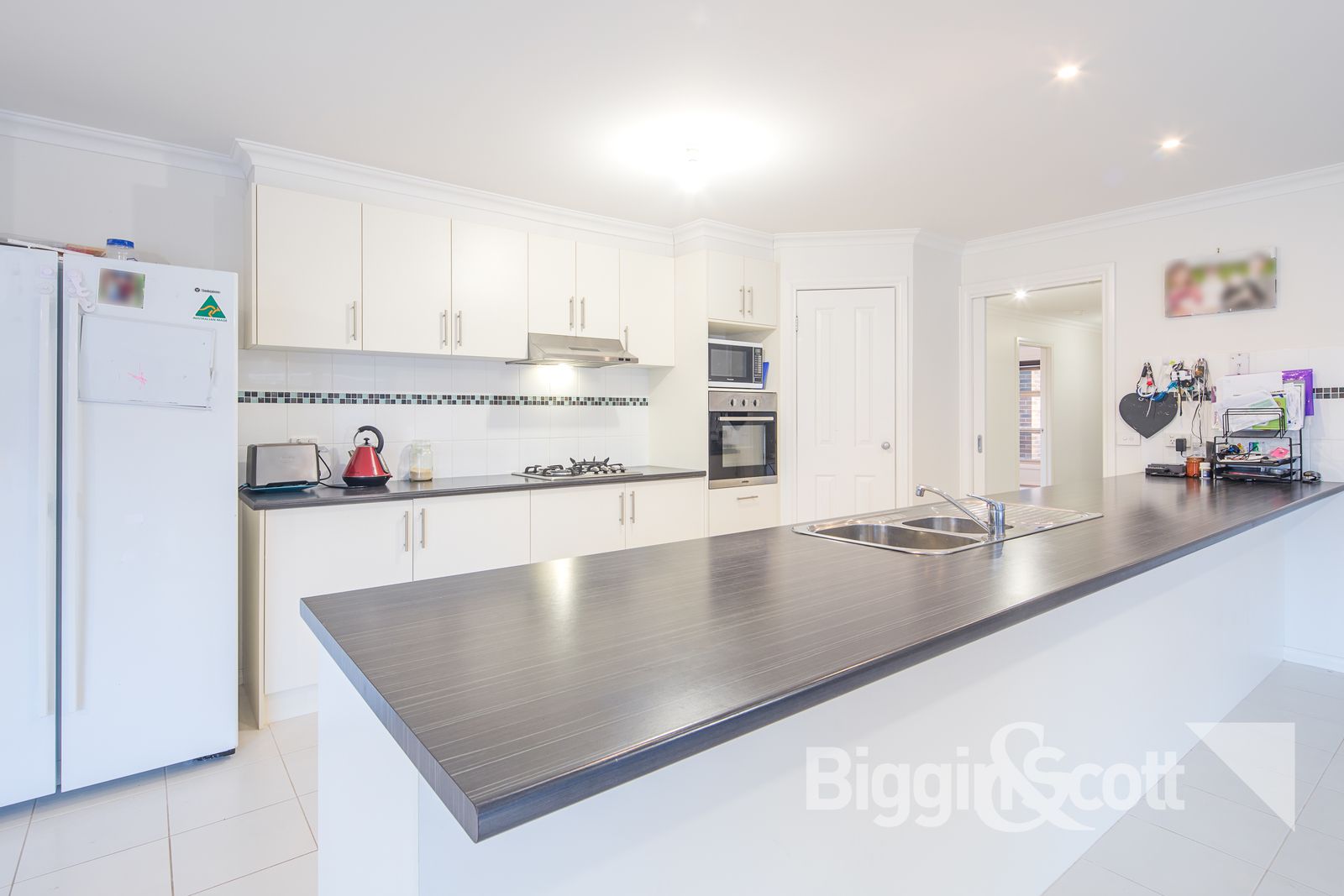 27 Josephine Way, Sebastopol VIC 3356, Image 2