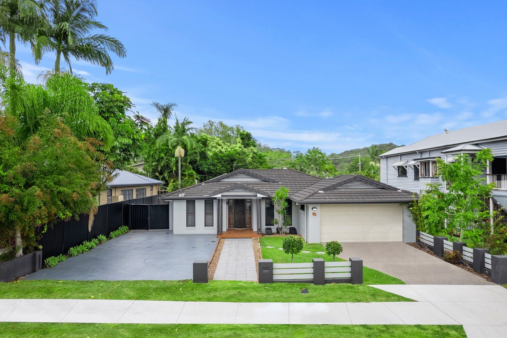 82 Tabilban Street, Burleigh Heads QLD 4220, Image 0