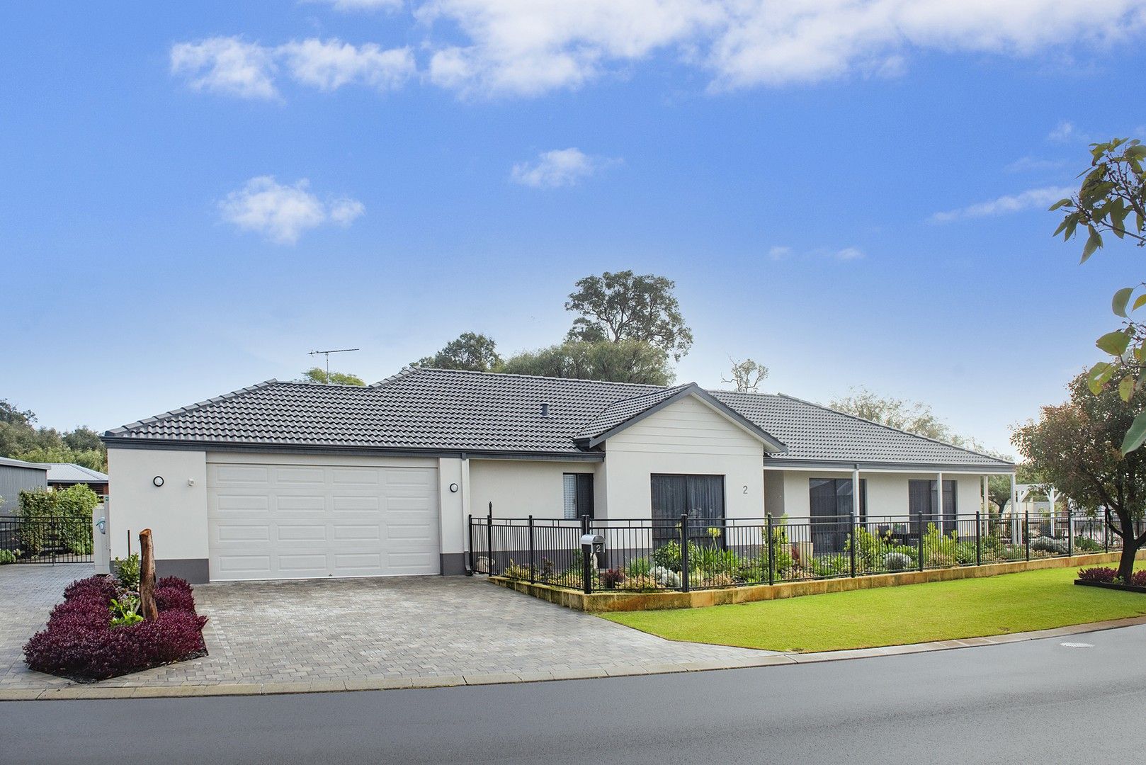 2 Walpole Loop, Yalyalup WA 6280, Image 0