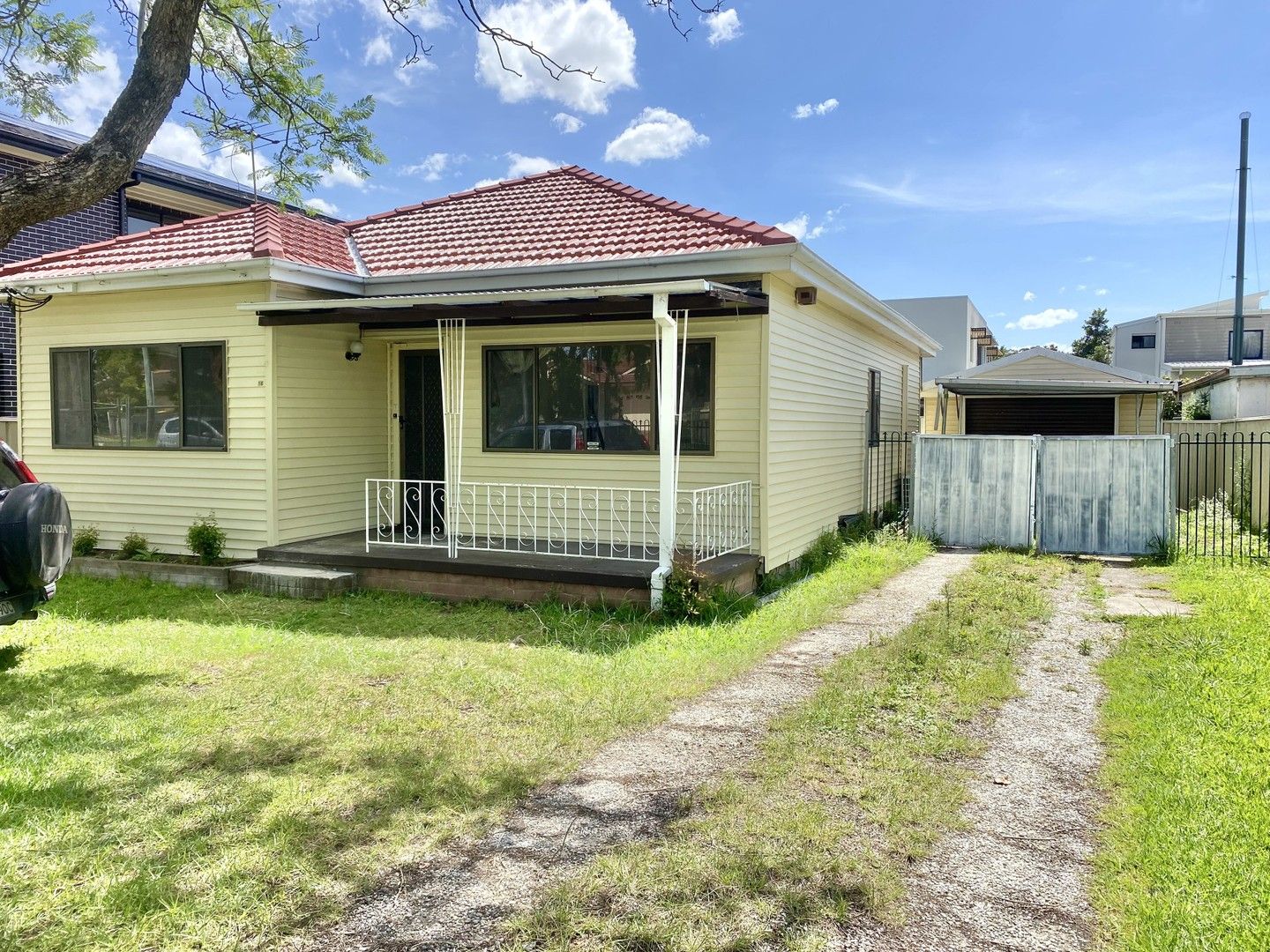 3 bedrooms House in 16 Stewart Avenue BLACKTOWN NSW, 2148