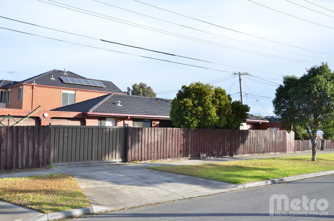 18 Maylands Street (ALBION), Sunshine VIC 3020, Image 2