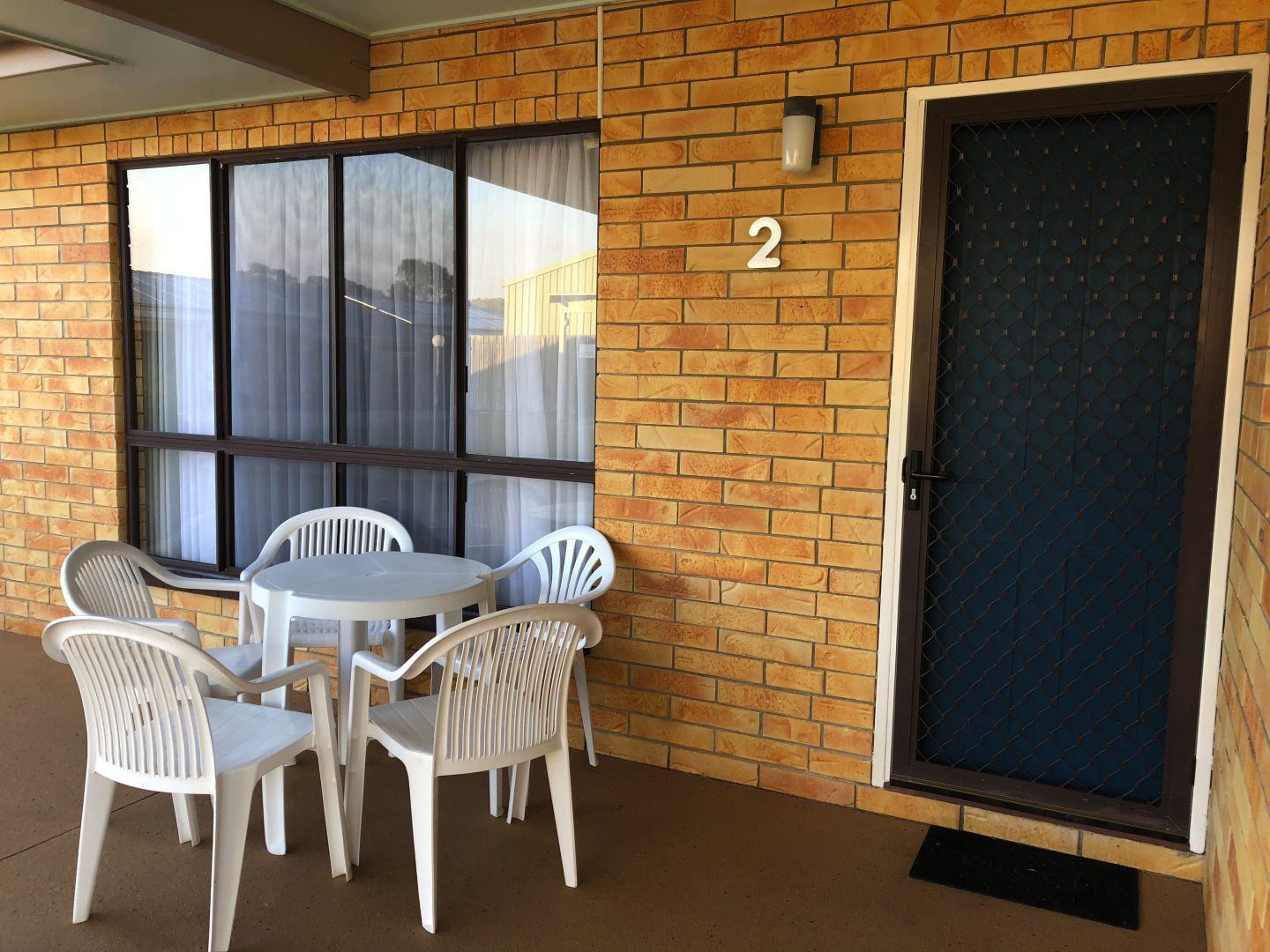 Unit 2/83 Mackerel St, Woodgate QLD 4660, Image 2