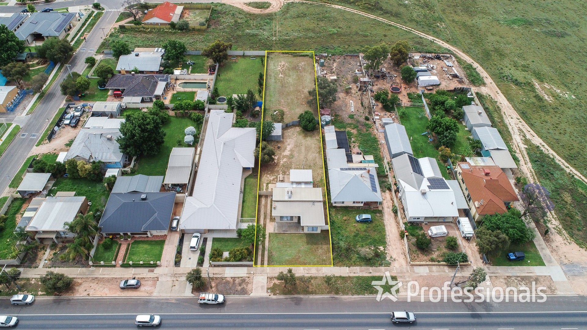 4 bedrooms House in 555 Deakin Avenue MILDURA VIC, 3500