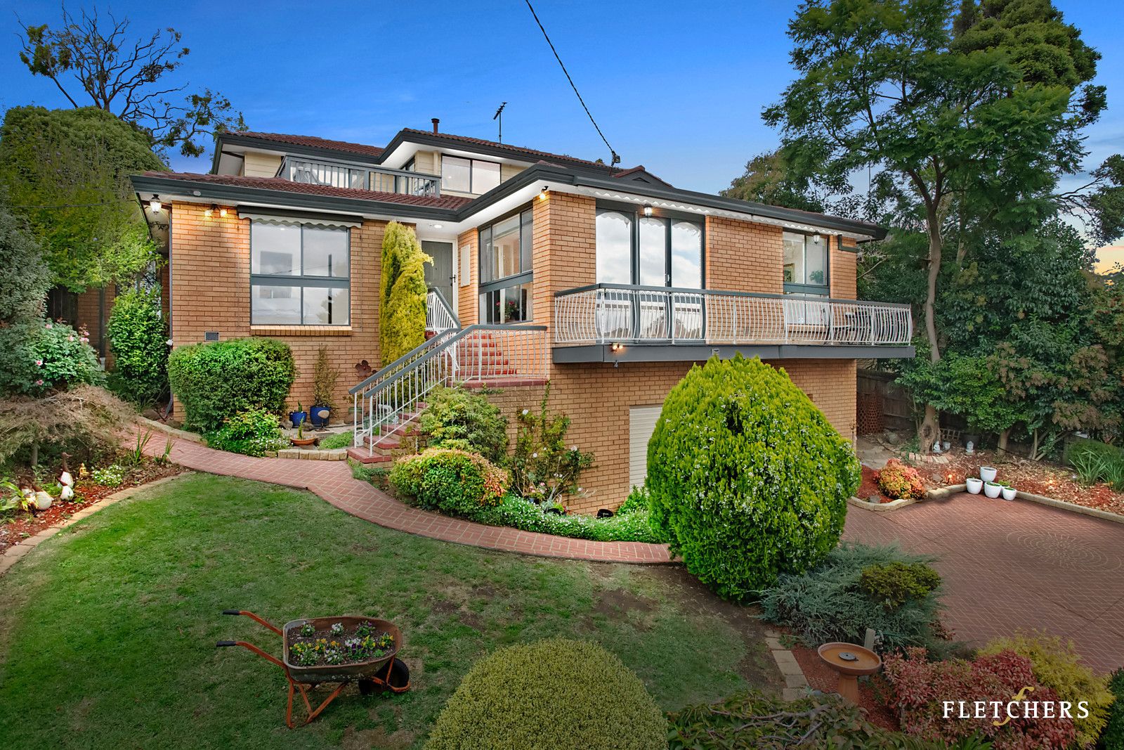 39 St Andrews Drive, Chirnside Park VIC 3116, Image 0