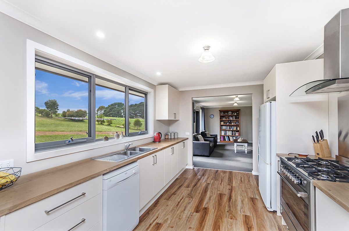 32 Ibbs Lane, Grassmere VIC 3281, Image 1