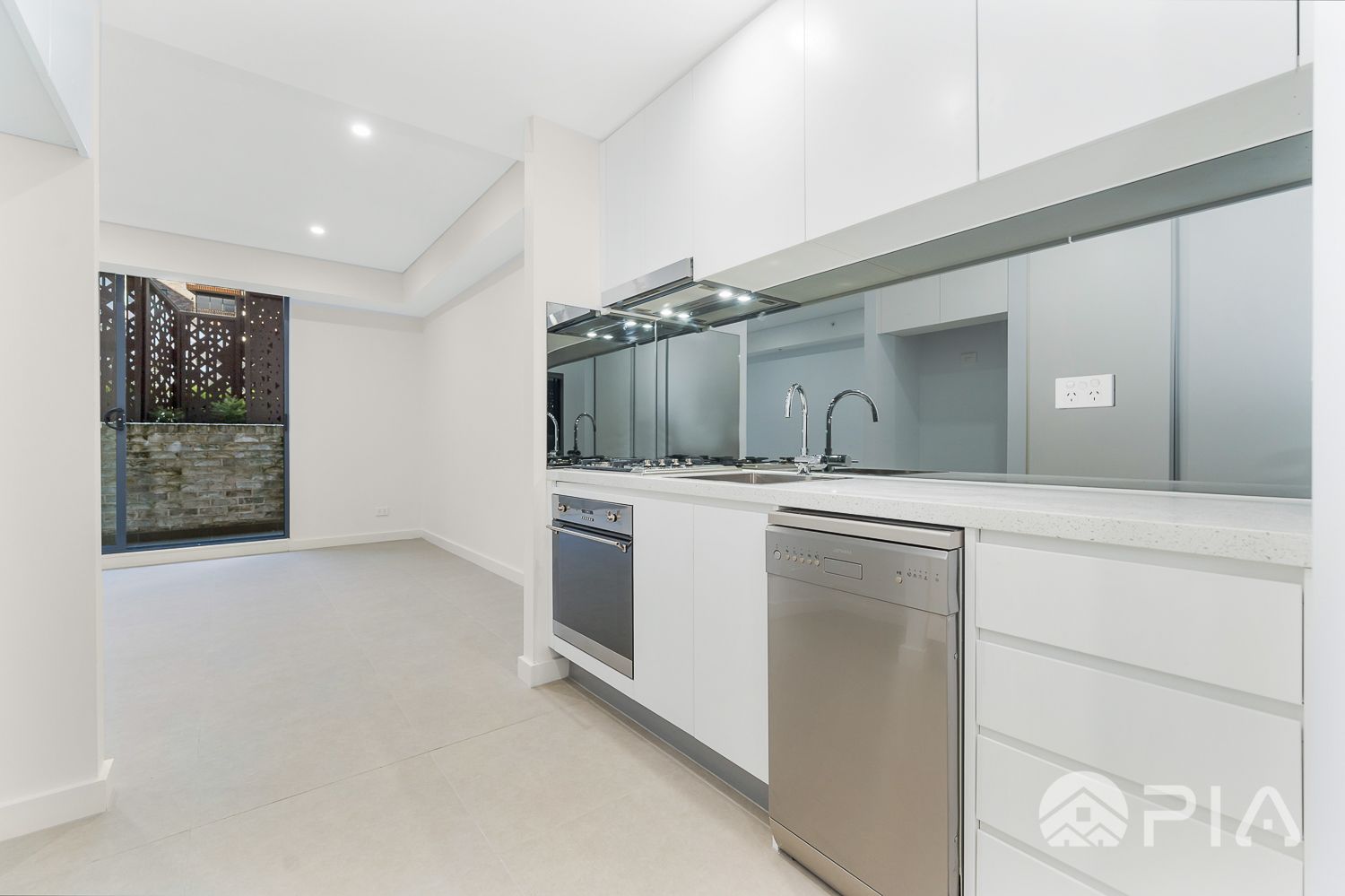 1 bedrooms Apartment / Unit / Flat in 101/105 Dalmeny Avenue ROSEBERY NSW, 2018