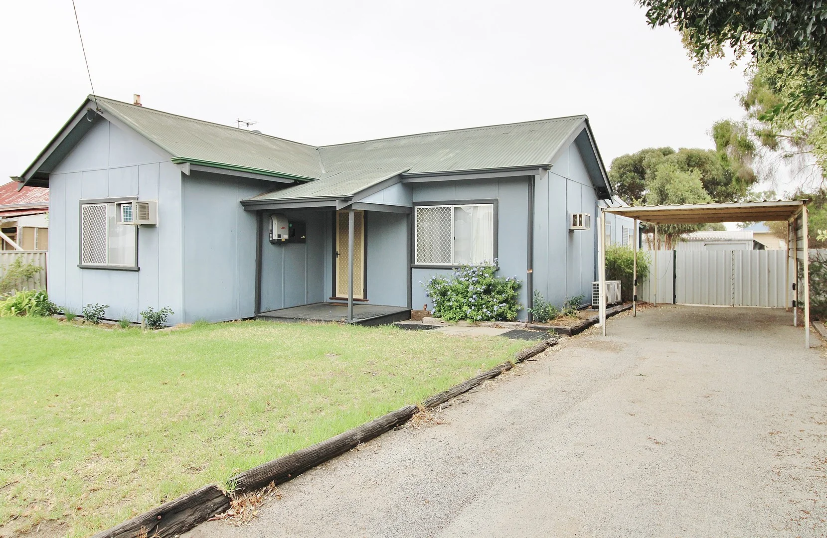 4 Johnston St, Wagin WA 6315