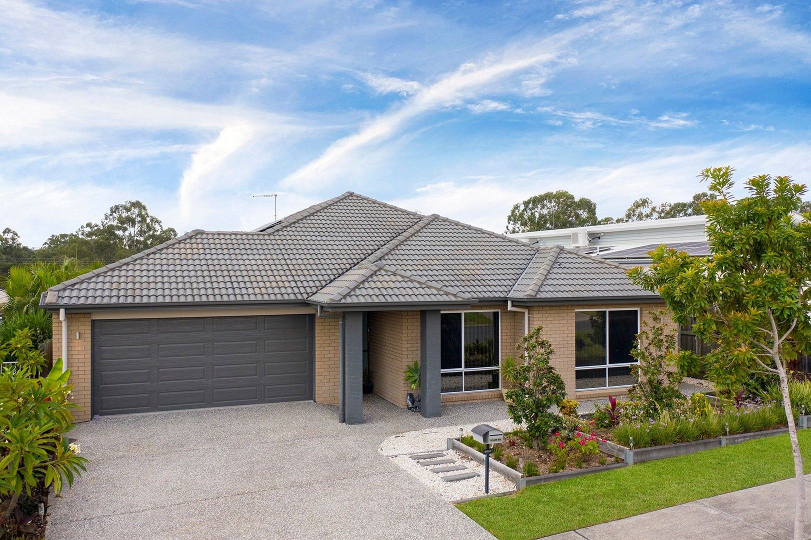 4 bedrooms House in 8 Spey Close DEEBING HEIGHTS QLD, 4306