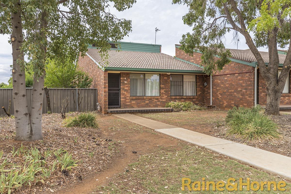 3 bedrooms Apartment / Unit / Flat in 8/58 Birch Avenue DUBBO NSW, 2830