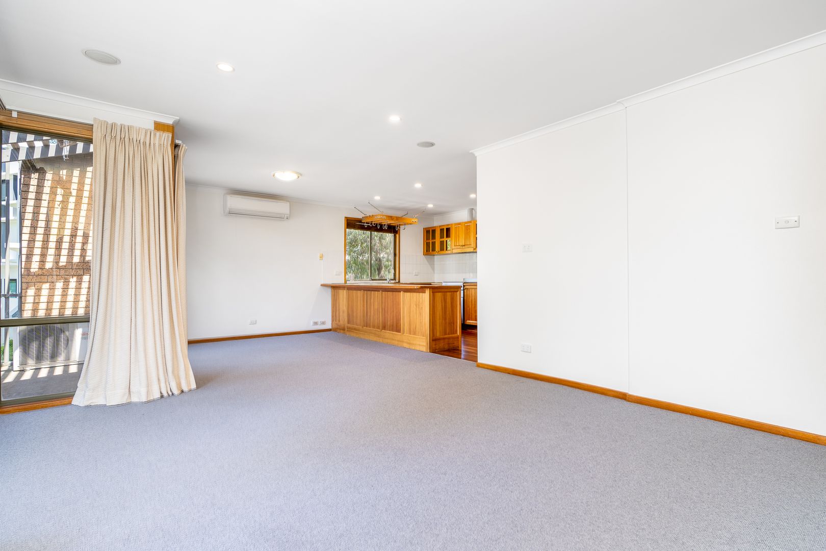 2/33 Dawes Street, Kingston ACT 2604, Image 2