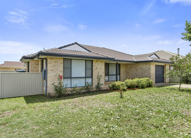 4 Gregory Close, Westdale NSW 2340