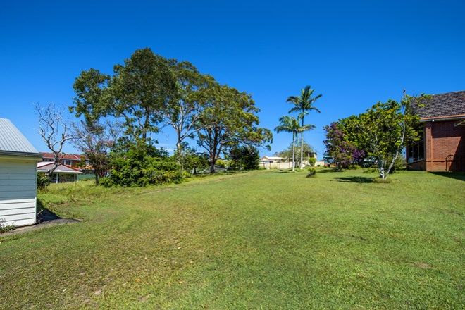 Picture of 17 Orara Street, URUNGA NSW 2455