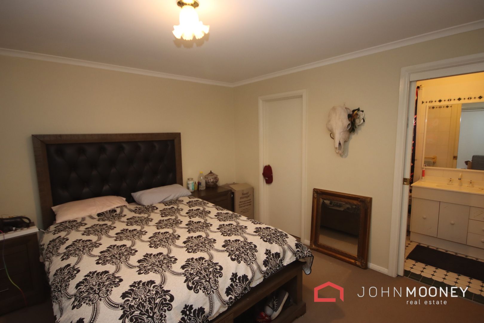 1 Jabiru Place, Glenfield Park NSW 2650, Image 2