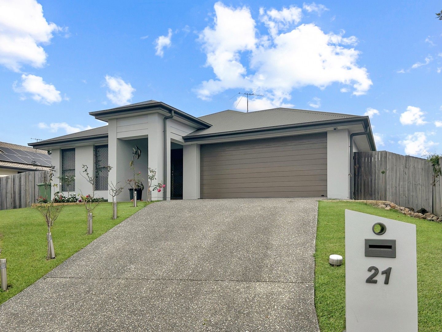 4 bedrooms House in 21 Manton Street ORMEAU QLD, 4208