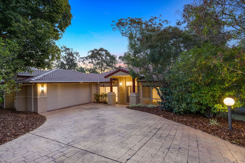 32 Peter Senior Court, Parkwood QLD 4214, Image 0