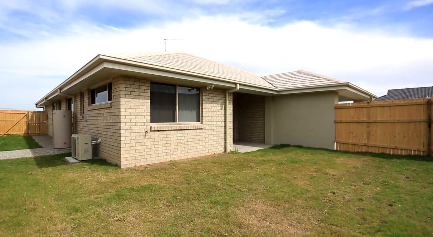 2/31 Phoebe Way, Gleneagle QLD 4285, Image 2