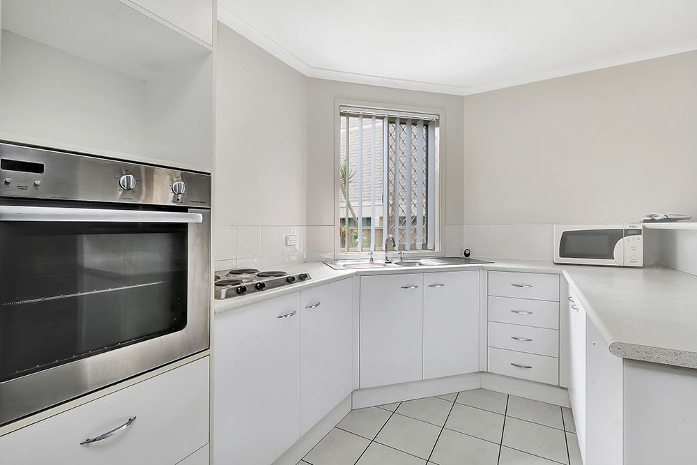 3/16 Burleigh Street, Burleigh Heads QLD 4220, Image 2