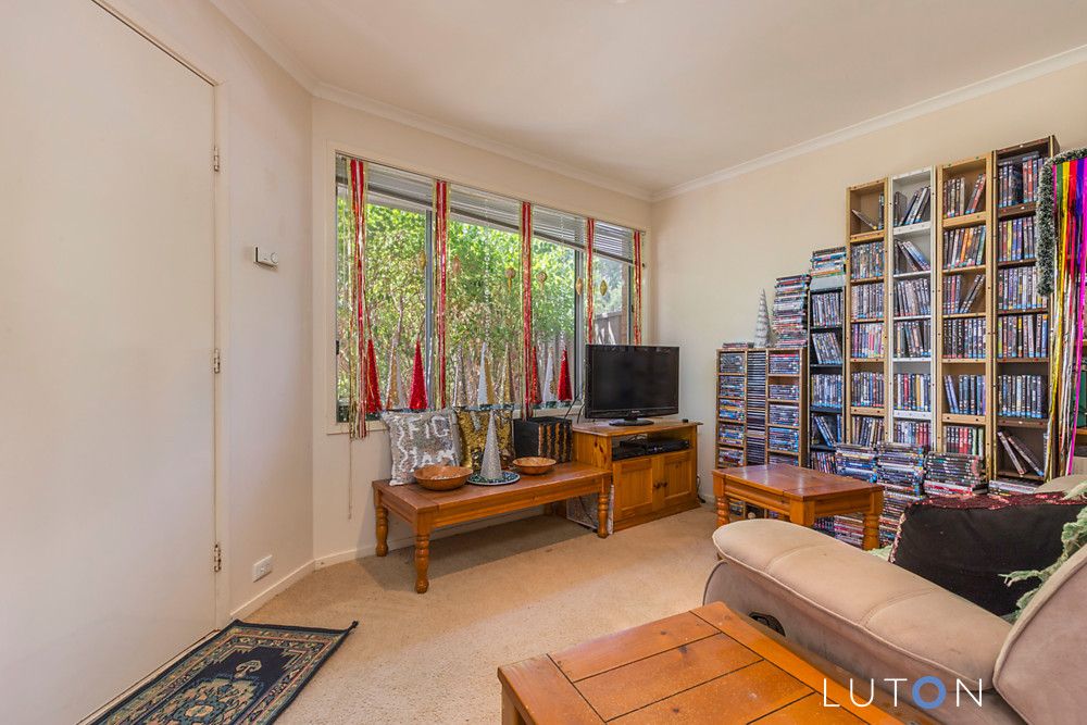 11/15 Charlton Crescent, Gordon ACT 2906, Image 2