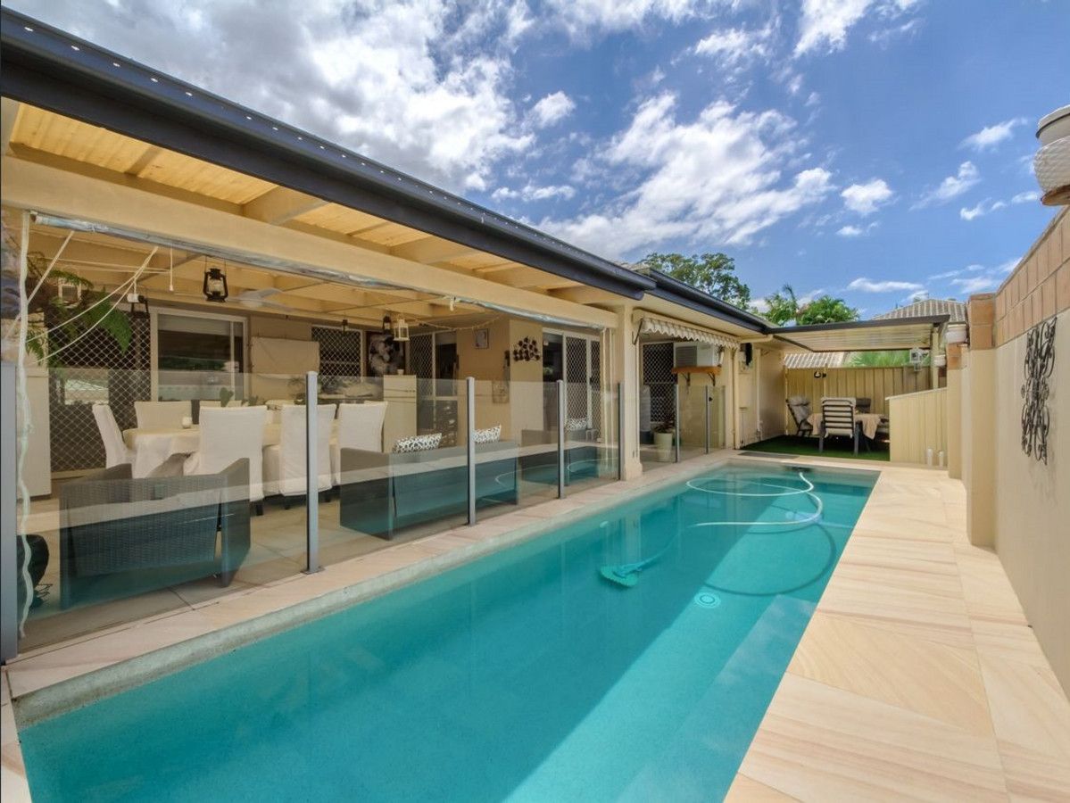4 Casablanca Court, Burleigh Waters QLD 4220, Image 0