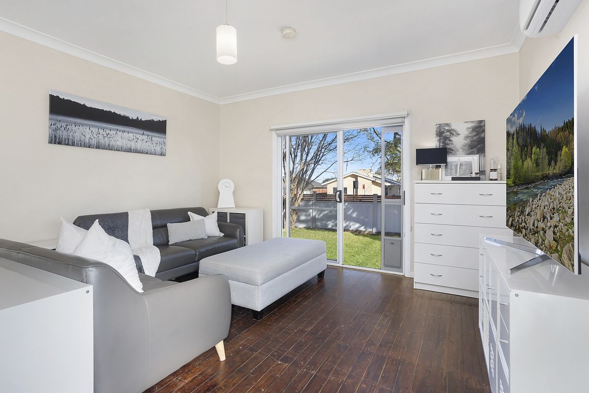 16 Buckle Avenue, Engadine NSW 2233, Image 1