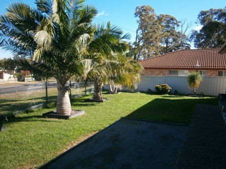 1/19 Cams Boulevard, Summerland Point NSW 2259, Image 2