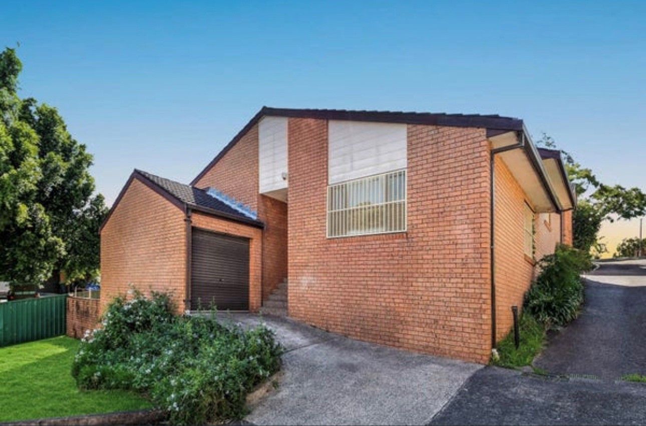 2 bedrooms Townhouse in 3/140 Greenacre Rd GREENACRE NSW, 2190