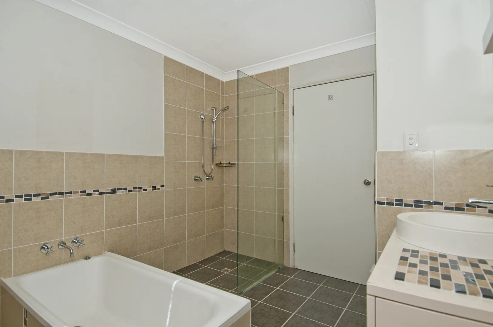 Additional image 7 of 97 Carl Heck Boulevard, Windaroo QLD 4207