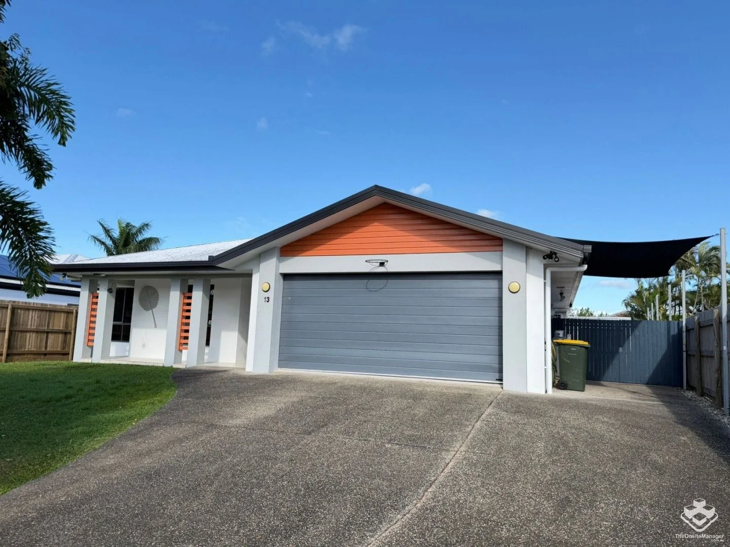 13 Kensington Court, Glenella QLD 4740