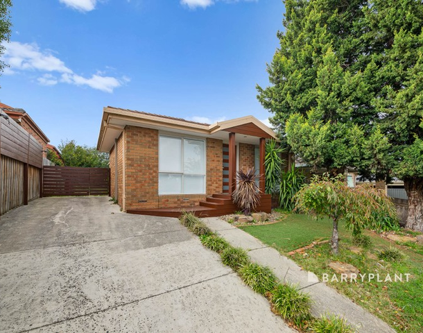 12 Mirrabook Court, Berwick VIC 3806