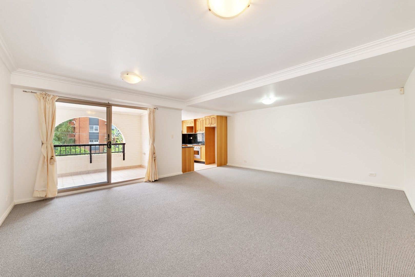 2 bedrooms Apartment / Unit / Flat in 5/282 Sailors Bay Road NORTHBRIDGE NSW, 2063