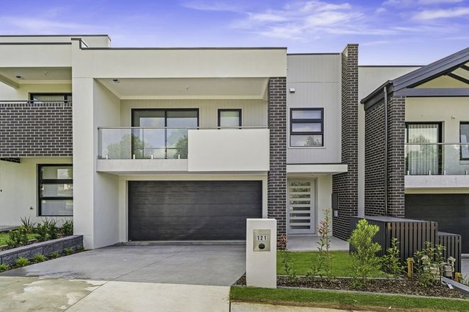 Picture of 121 Lily White Circuit, ORAN PARK NSW 2570