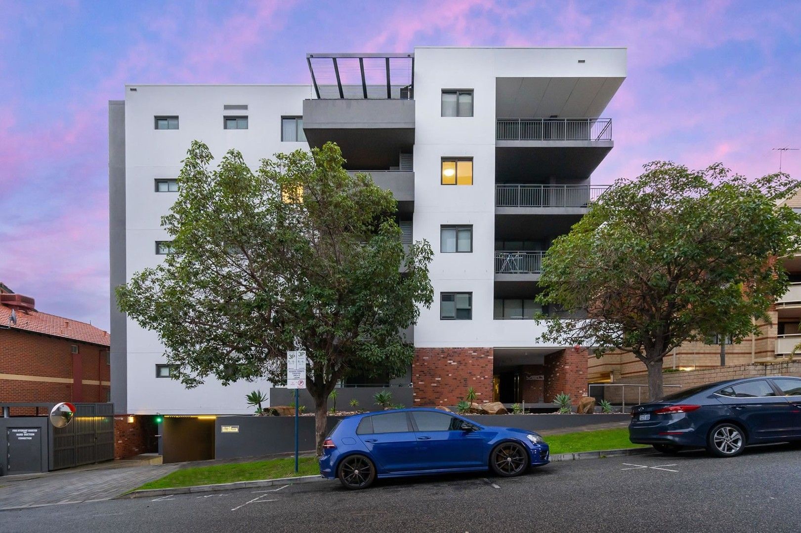 1 bedrooms Apartment / Unit / Flat in 43/36 Bronte Street EAST PERTH WA, 6004