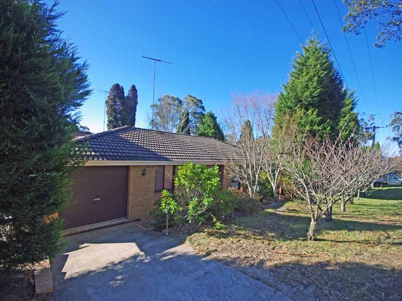 3 bedrooms House in 2 Brightlands Ave BLACKHEATH NSW, 2785