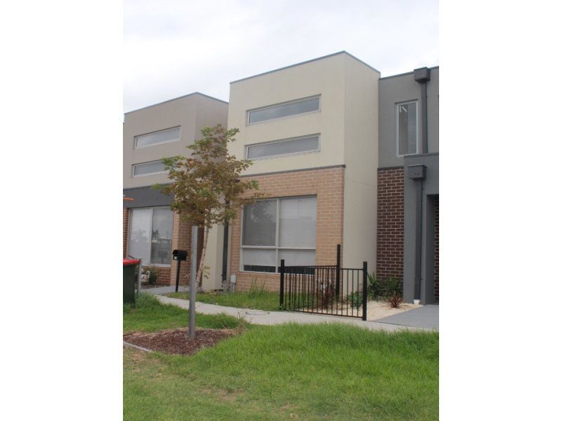2 bedrooms Townhouse in 73 Lygon Drive CRAIGIEBURN VIC, 3064