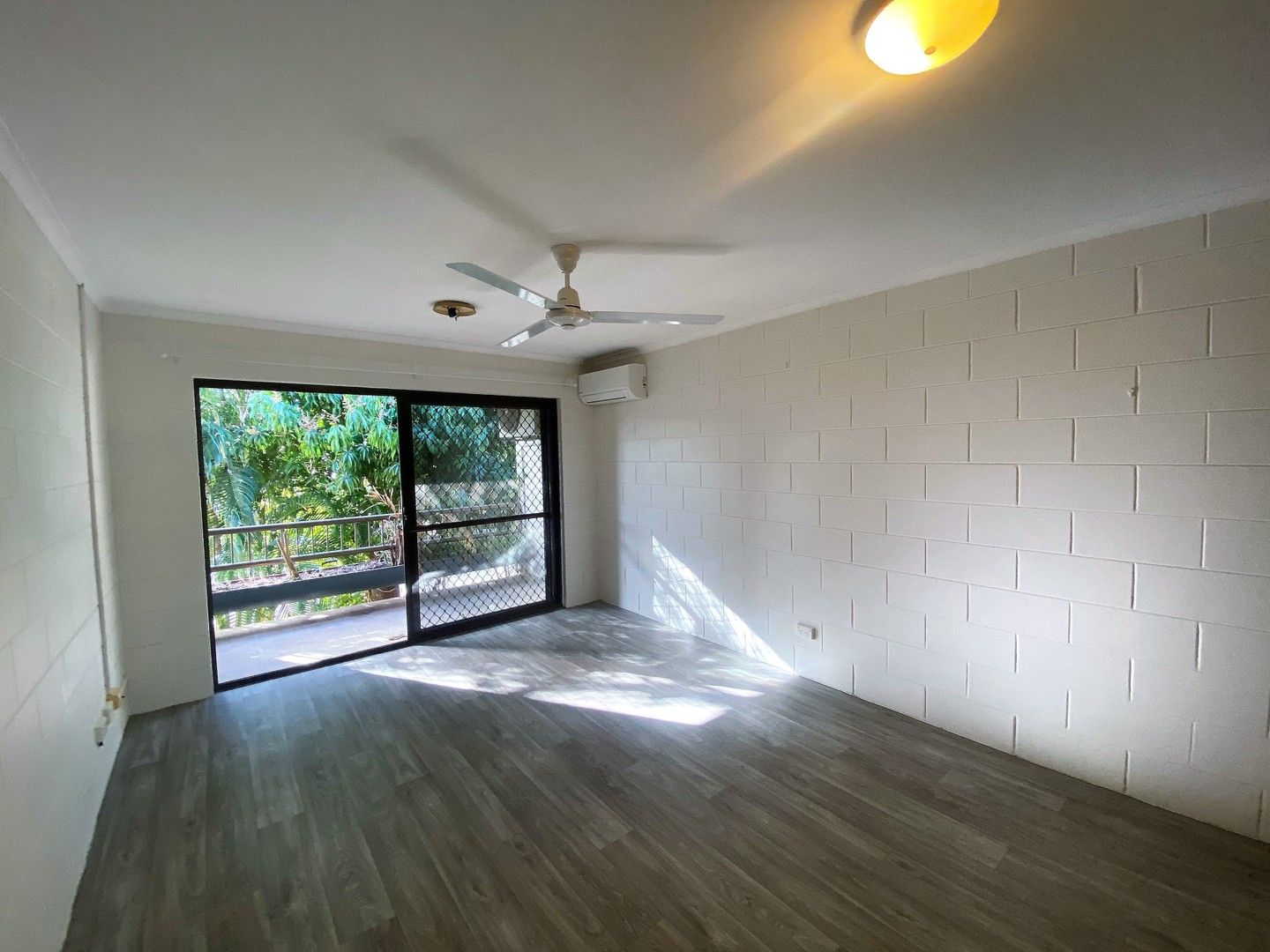 1 bedrooms Apartment / Unit / Flat in 25/439 Severin Street MANUNDA QLD, 4870