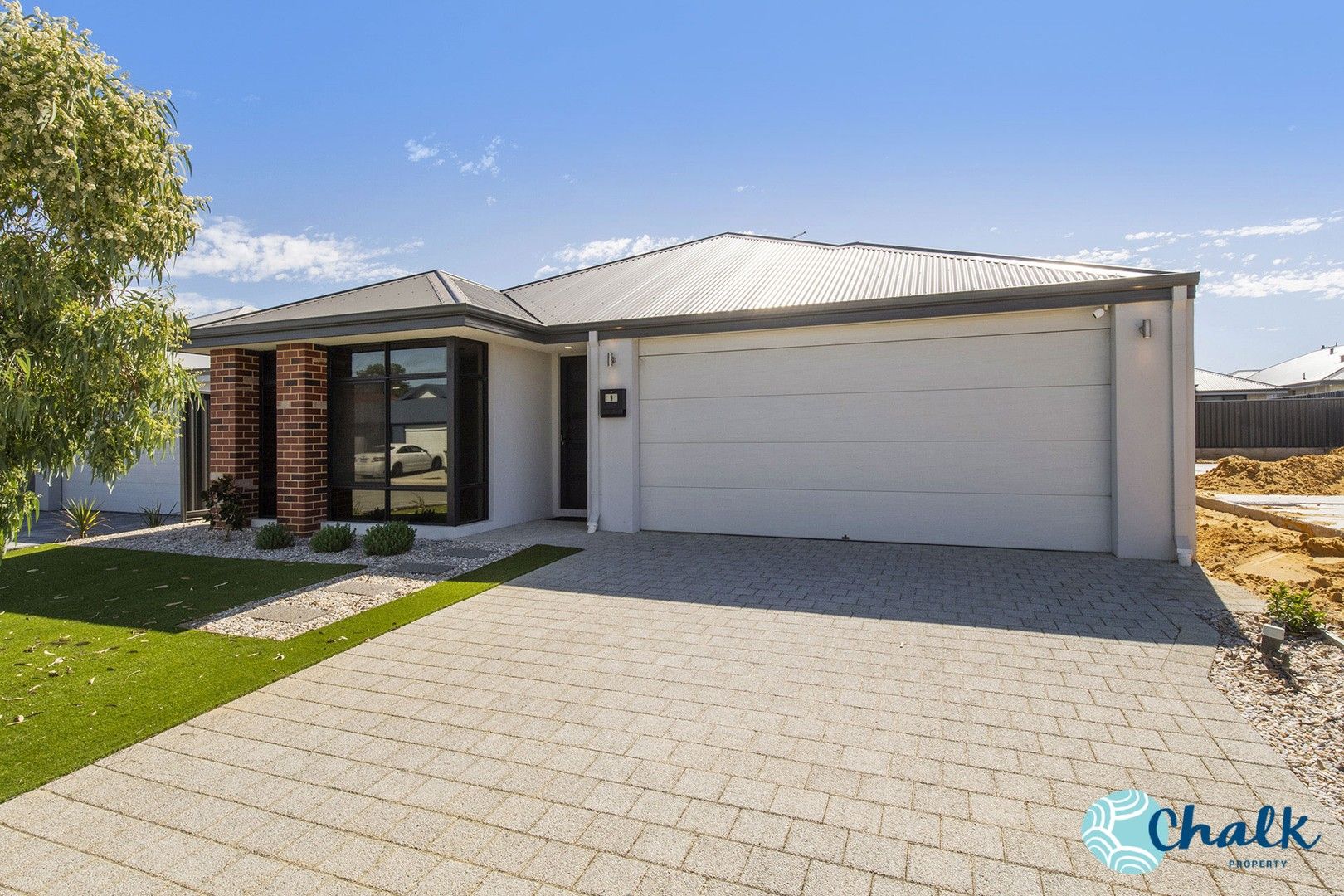 3 bedrooms House in 9 Relucent Way BALDIVIS WA, 6171
