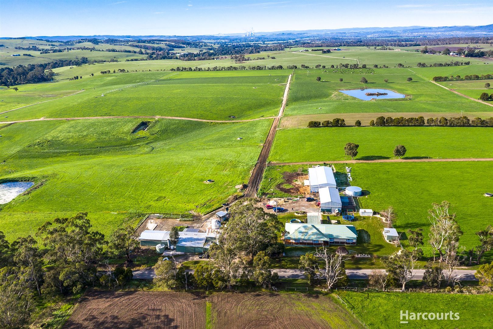 102 Daveys Road, Willow Grove VIC 3825, Image 2